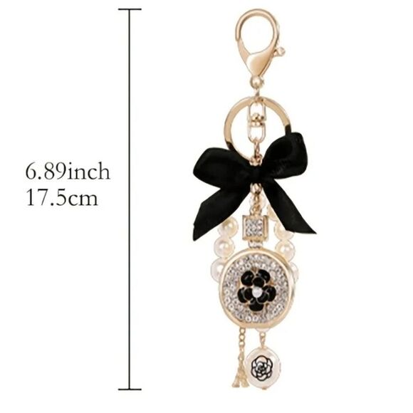 Elegant Pearl and Black bag charm and Key Holder - Picture 3 of 5